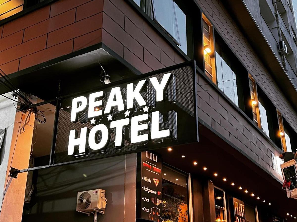 Peaky Hotel Durrës Exteriör bild