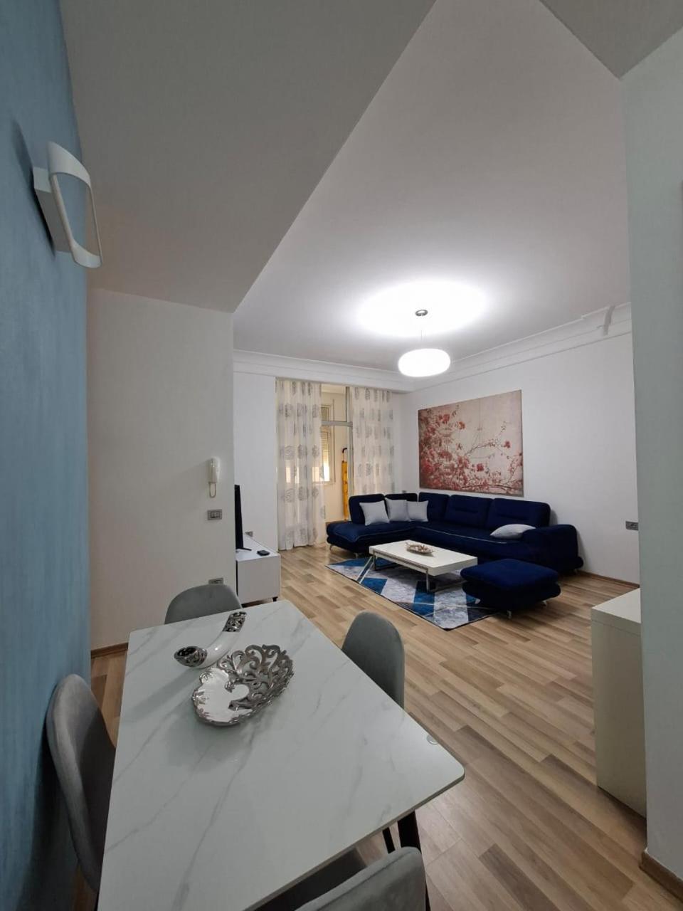 Peaky Hotel Durrës Exteriör bild